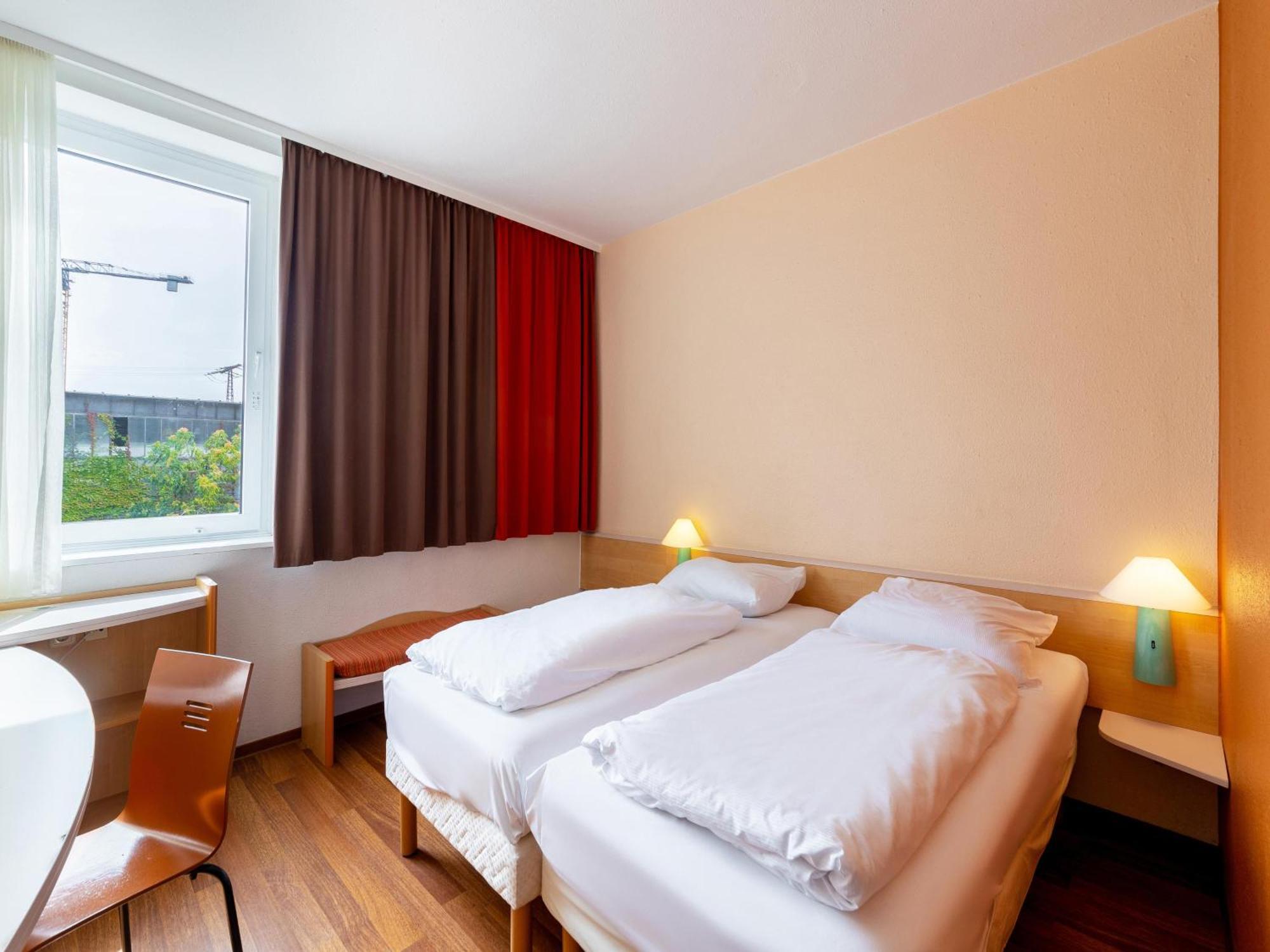 B&B Hotel Duisburg Hbf-Nord Eksteriør bilde