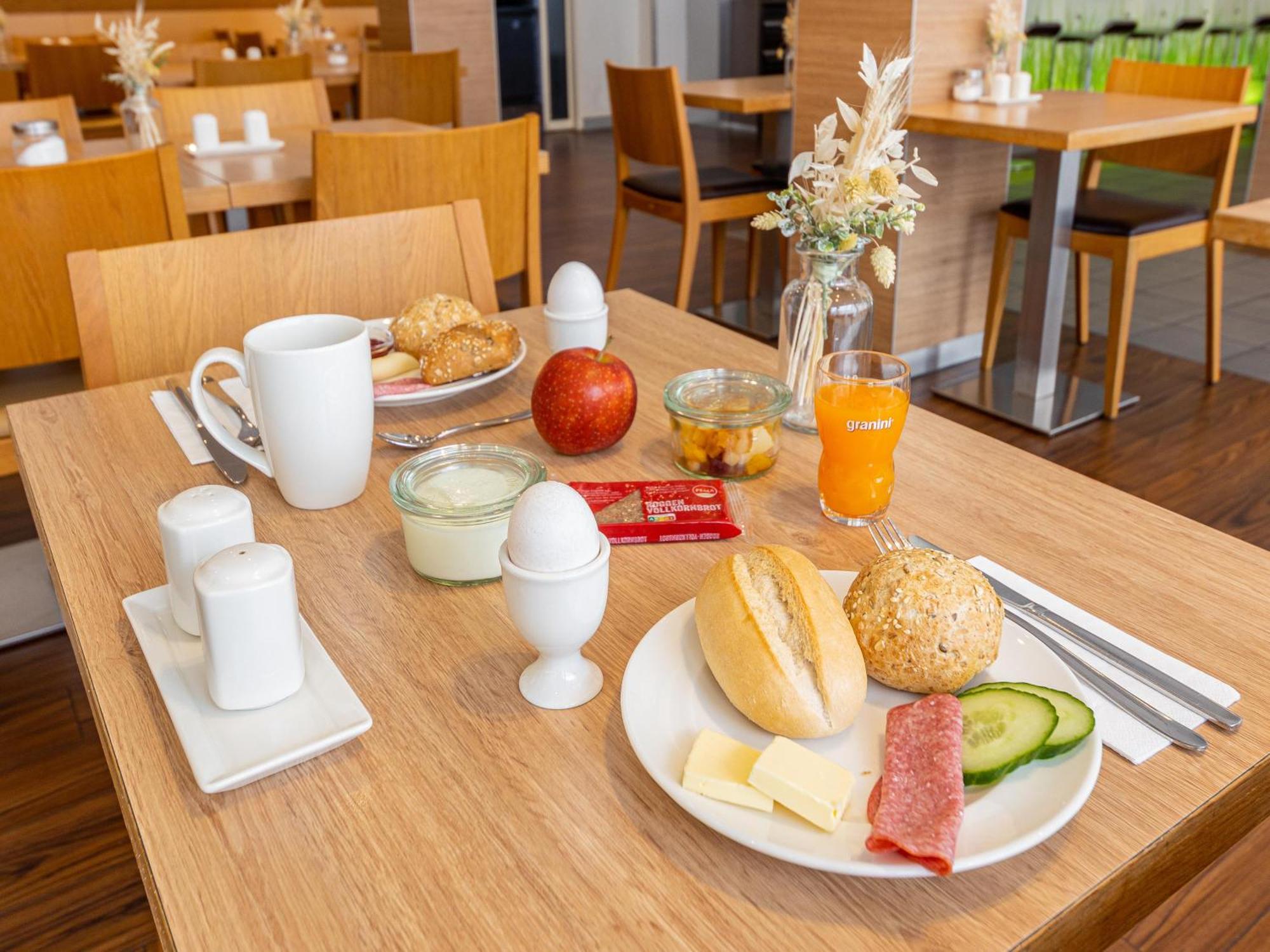 B&B Hotel Duisburg Hbf-Nord Eksteriør bilde